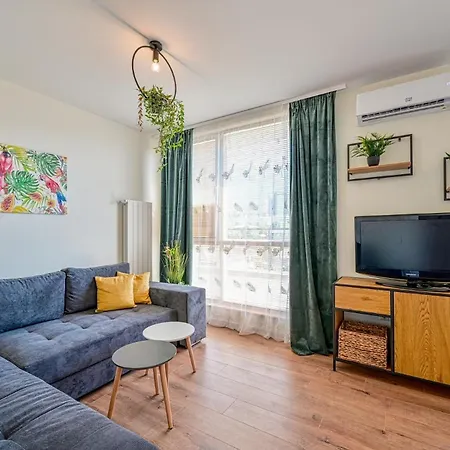 Tropicana Penthouse - 1 Bedroom * Sofia